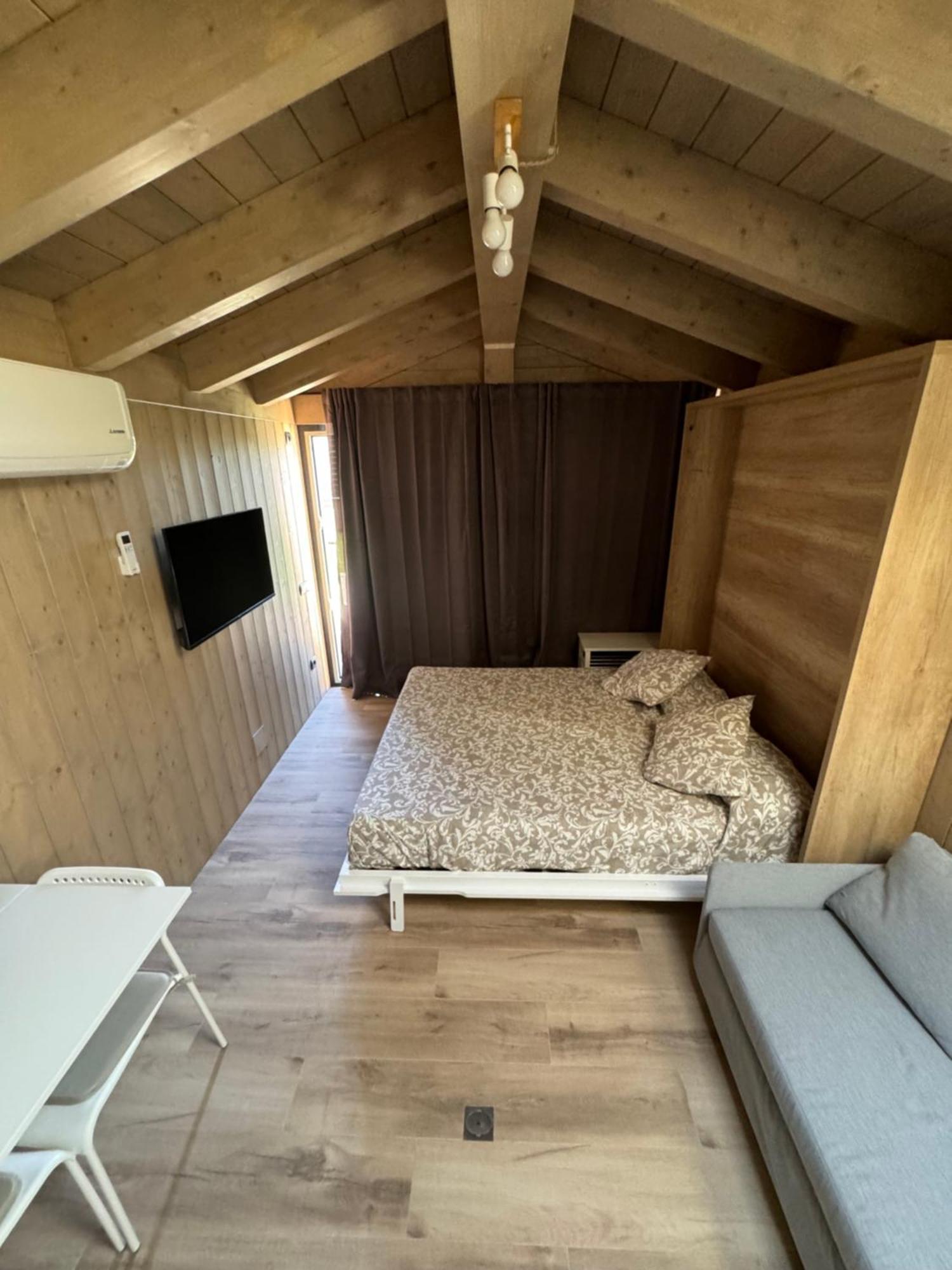 Wooden Lodge Оссежа Екстер'єр фото